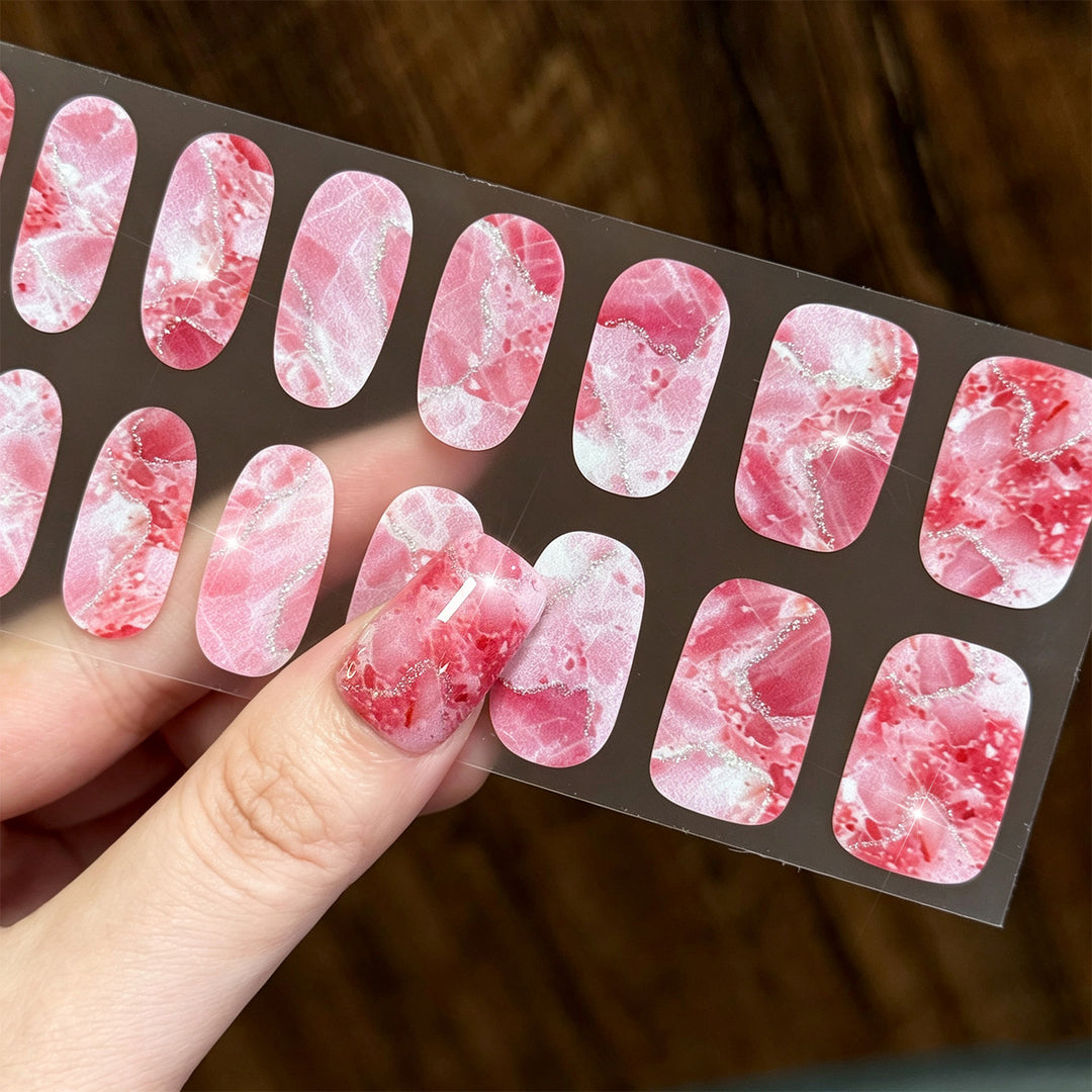 Künstlerische Aquarell-Nagelwickel