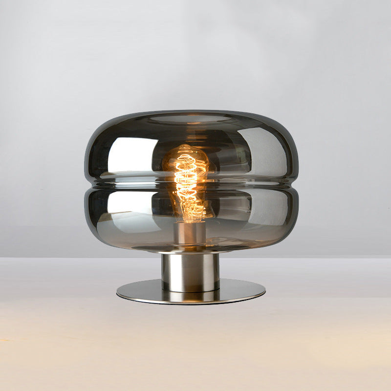 Künstlerische Tischlampe mit einzigartigem Glasdesign