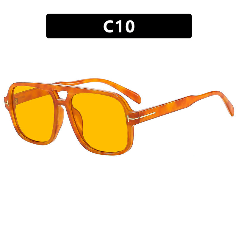 Damen quadratische Designerbrille mit filigranem Rahmen und modernem Kunststoffmaterial Karnz