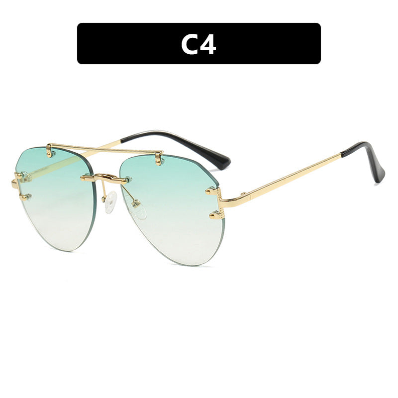 Damen moderne Piloten-Sonnenbrille mit gradienten Gläsern und dünnem Metallrahmen Karnz