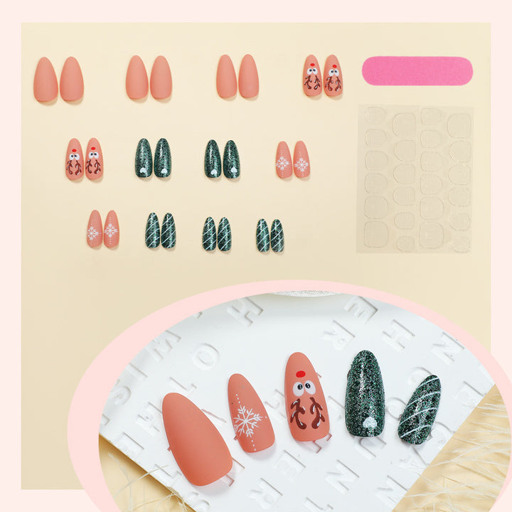 Kreatives Nagelkunstset mit winterlichem Design Karnz