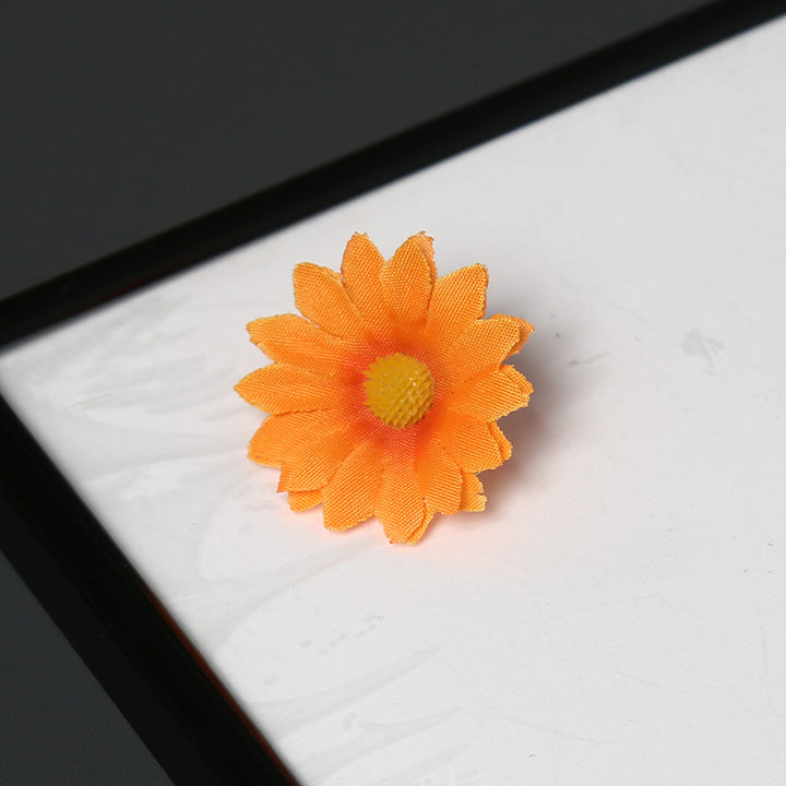 Elegante Stoff Margeritenblume Brosche für dekorativen Gebrauch