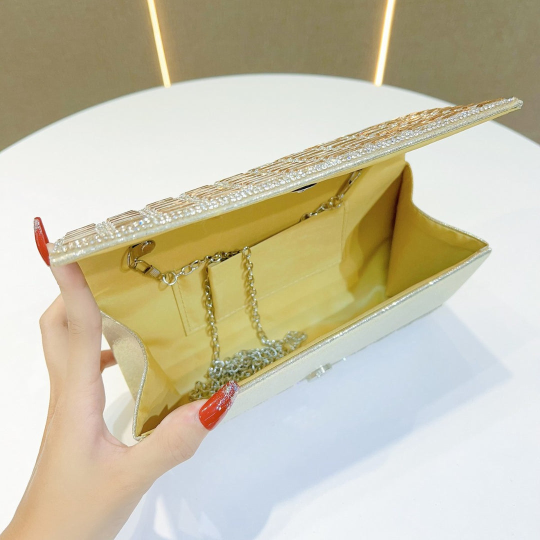 Glamouröse Kristallbesetzte Abendclutch