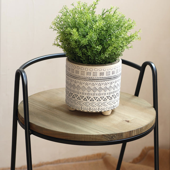 Moderner Hocker mit Holzsitz Karnz