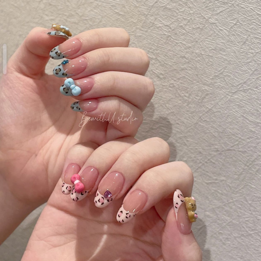Modischer Press-On Nagelset Karnz