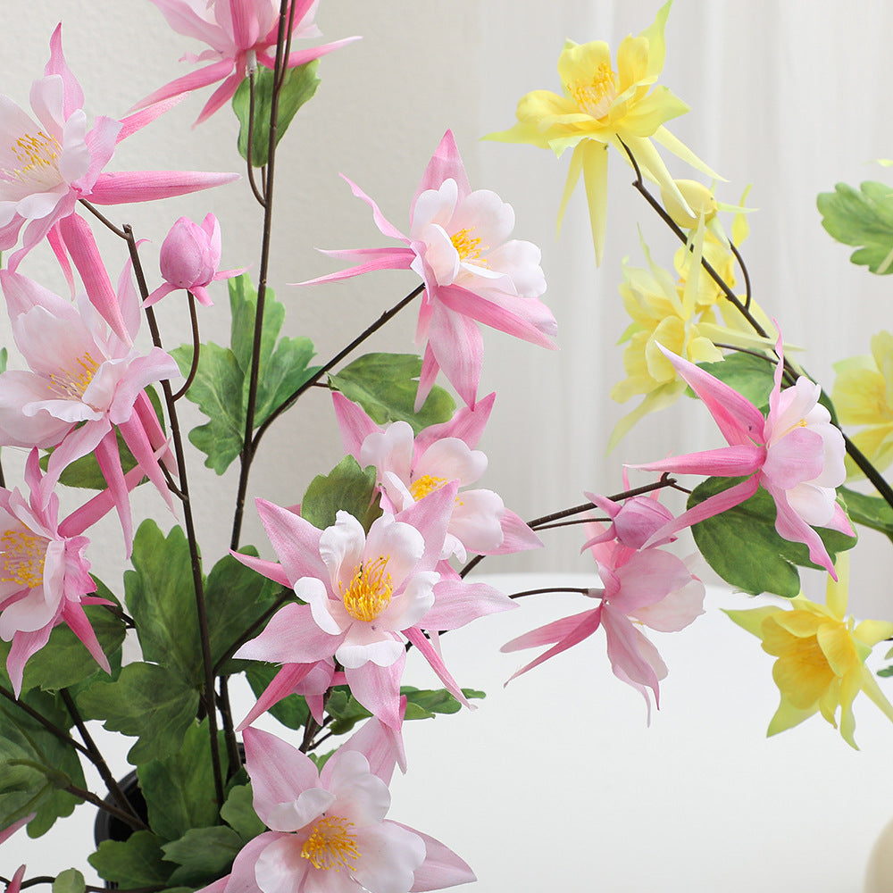 Künstlicher Blumenstrauß mit detailreichen Blüten und Blättern Karnz