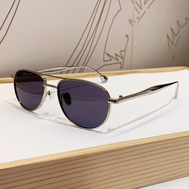 Damen modische Piloten-Sonnenbrille mit elegantem Goldrahmen Karnz