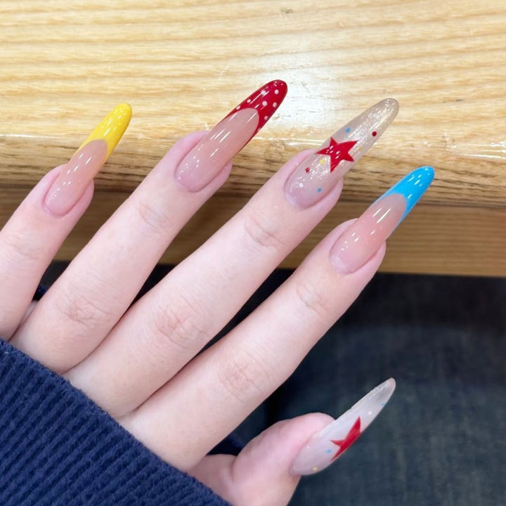 Künstlerische Lange Stiletto-Nagelverzierungen Karnz