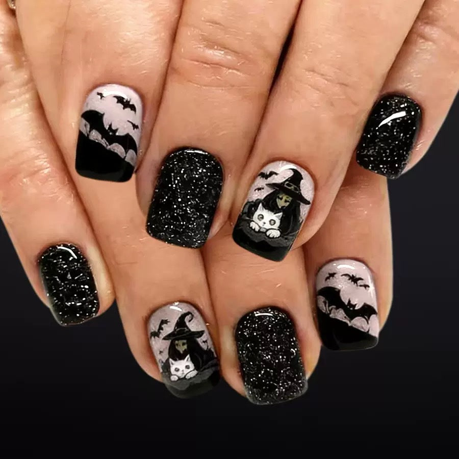 Kunstnagelset mit gruseligem Halloween-Motiv Karnz