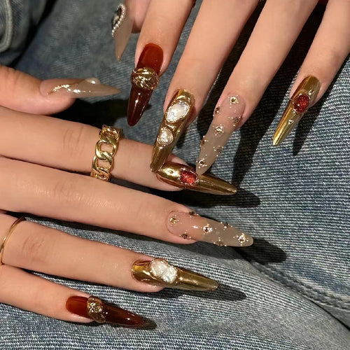 Künstlerisches Press-On-Nagelset mit luxuriösen Edelsteinakzenten Karnz
