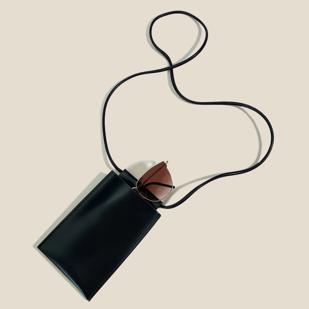 Minimalistischer Lederhandyhalter Karnz