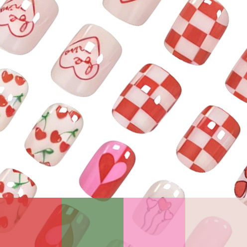 Kreatives Valentinstag Nageldesign Karnz