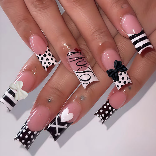 Kreatives Nagelkunstdesign Karnz