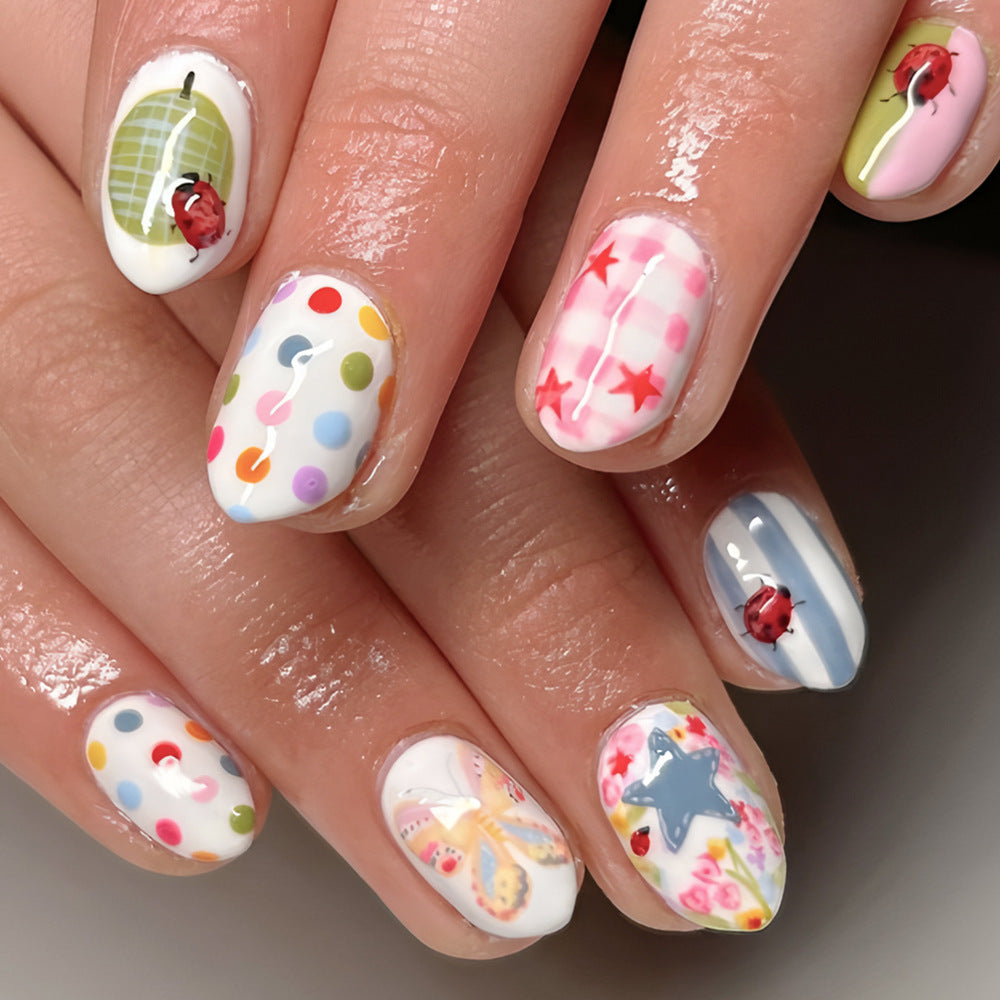 Verspieltes dekoratives Druck-Nagelkunst-Set Karnz