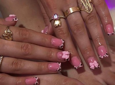 Elegante Lange Acryl Nagelverlängerungen Karnz