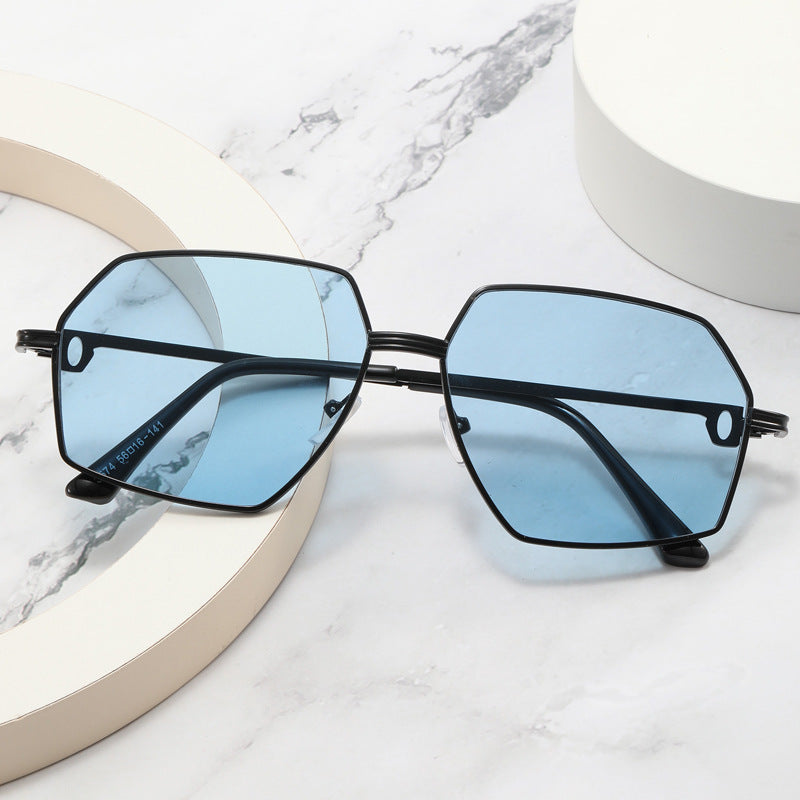 Damen Stylish geometrische Sonnenbrille mit edlem Metallrahmen Karnz
