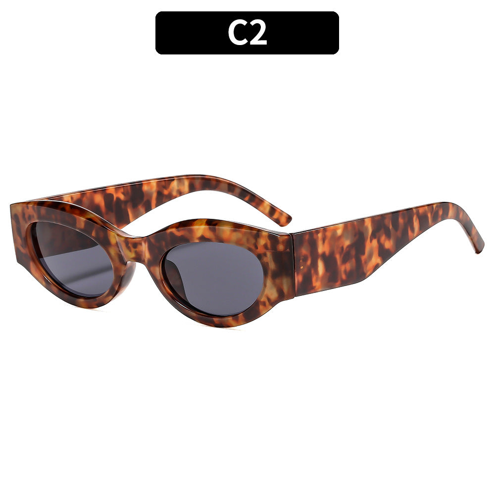 Chic retro-inspirierte ovale Sonnenbrillen