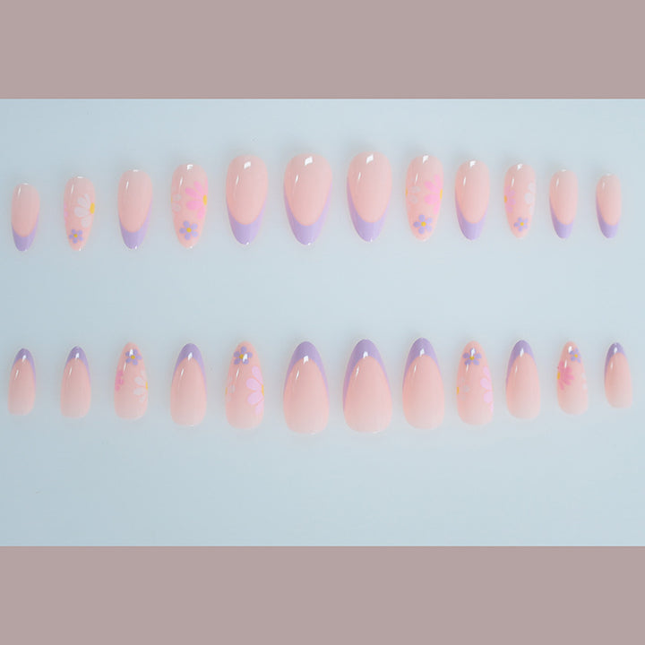 Chic Floral Nail Art Karnz