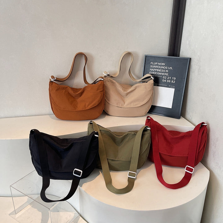 Leichte Schultertasche Karnz