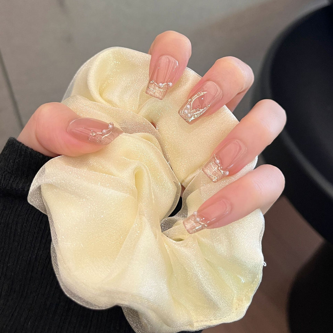 Elegante, kristallinspirierte Press-On-Nagelverlängerungen Karnz