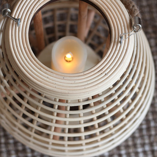 Dekorativer Rattan-Laterne mit Tragegriff Karnz