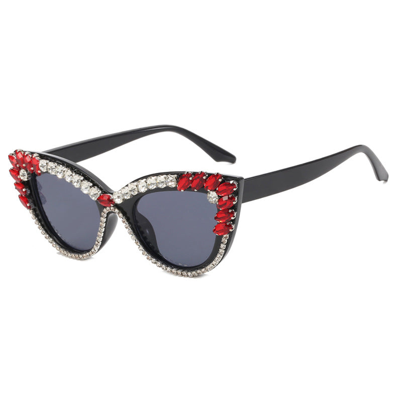 Damen extravagante Cat-Eye Sonnenbrille mit funkelndem Strassbesatz Karnz