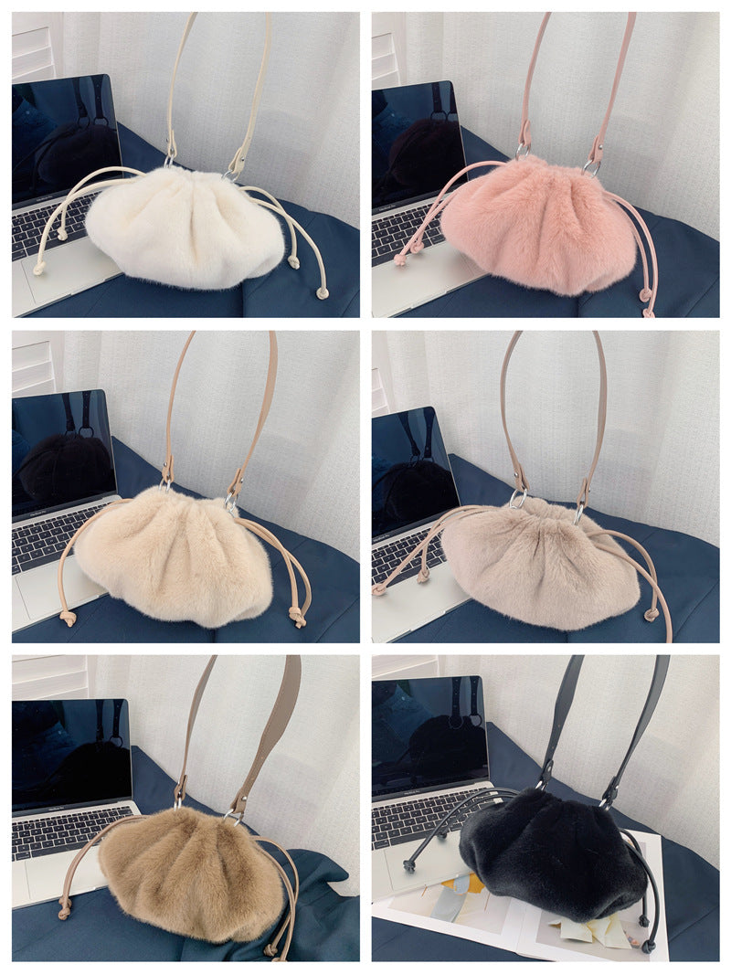 Faux-Fur-Handtasche