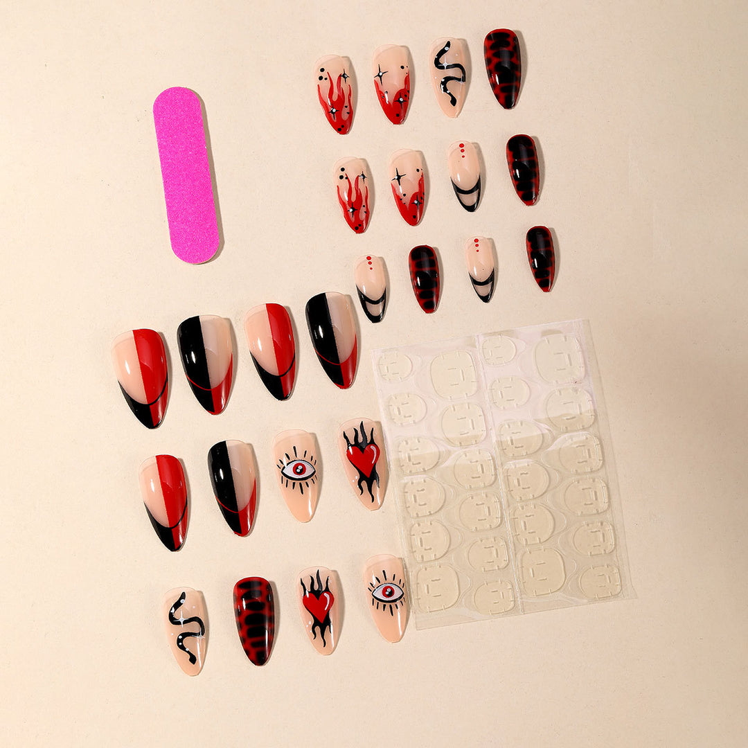 Edgy Gothic Nagelkunst Set Karnz