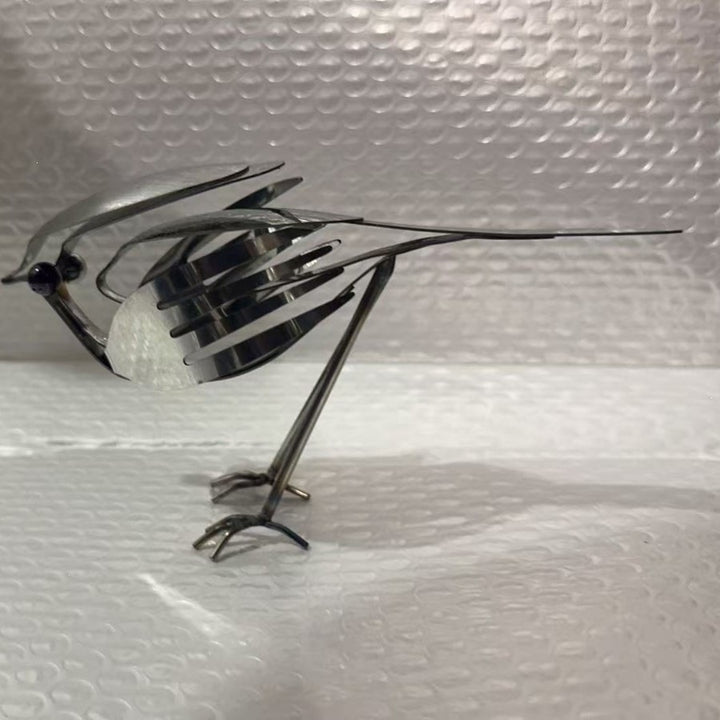 Dekorative Gartenvogelskulptur Karnz