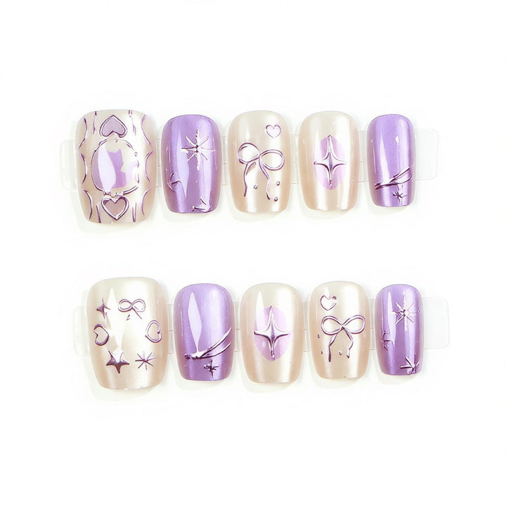 Dekorativer Press-On Nagelsatz mit künstlerischen Designs Karnz
