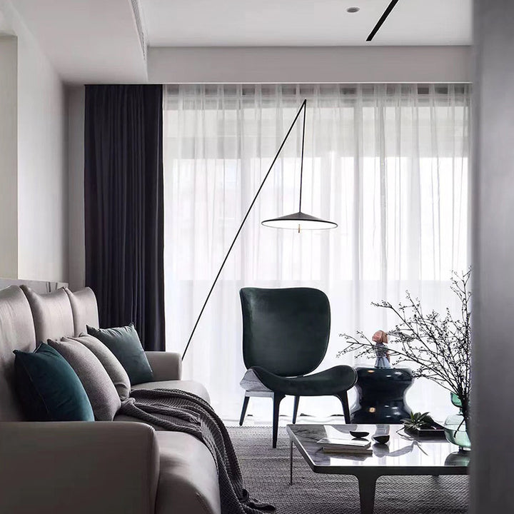Bogen Stehlampe mit elegantem Design