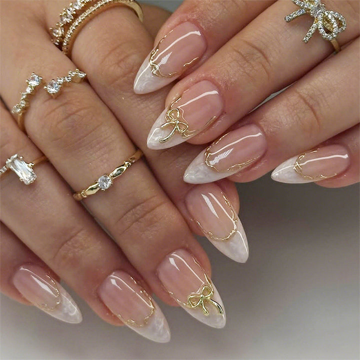 Elegante sculptierte Press-On-Nagelspitzen Karnz
