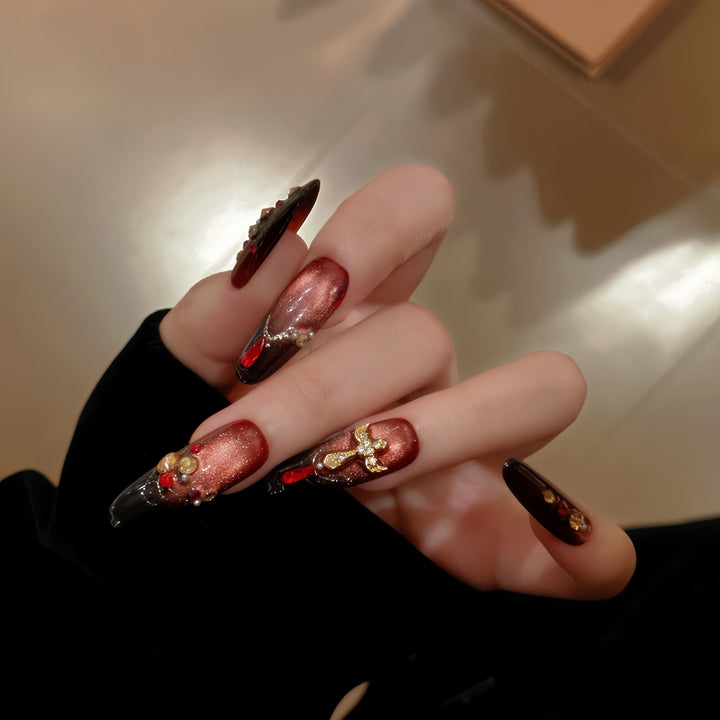 Glamouröse und Künstlerische Nagelspitzen Karnz
