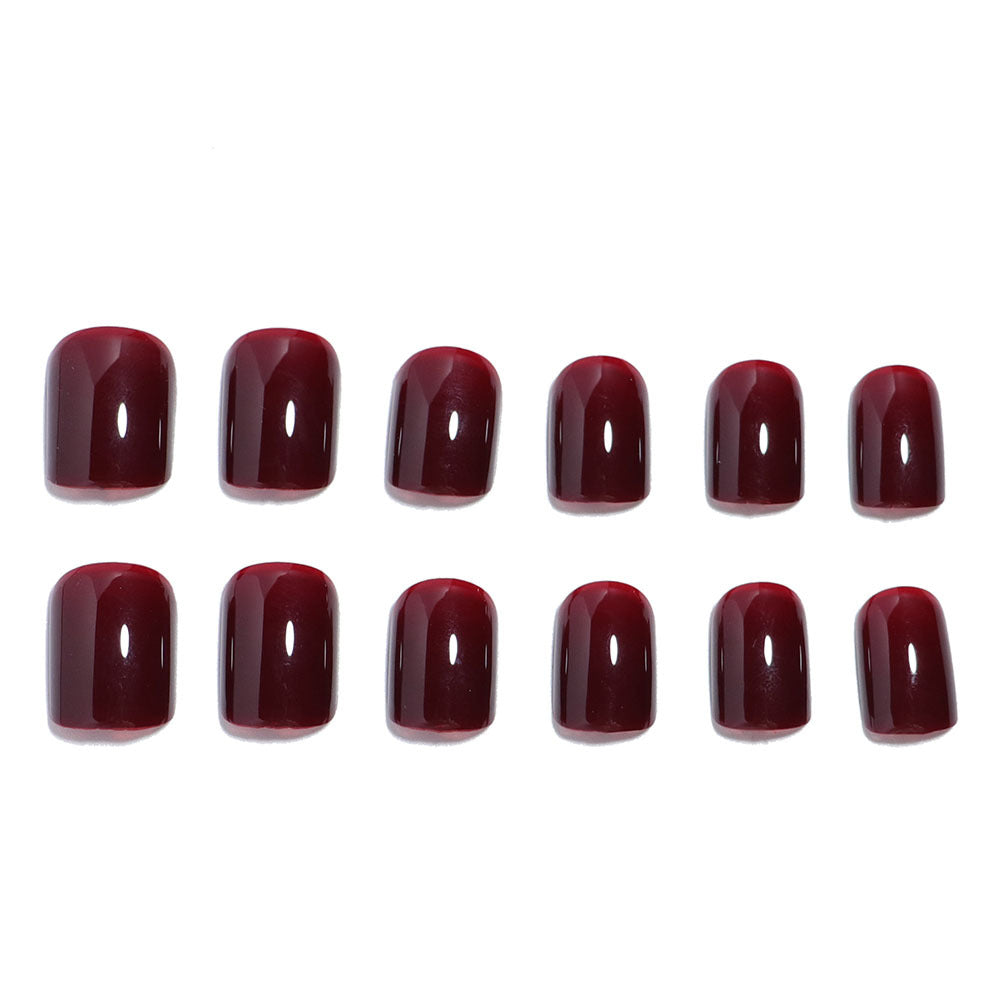Glänzendes Press-On Nagelset mit eleganter Form Karnz