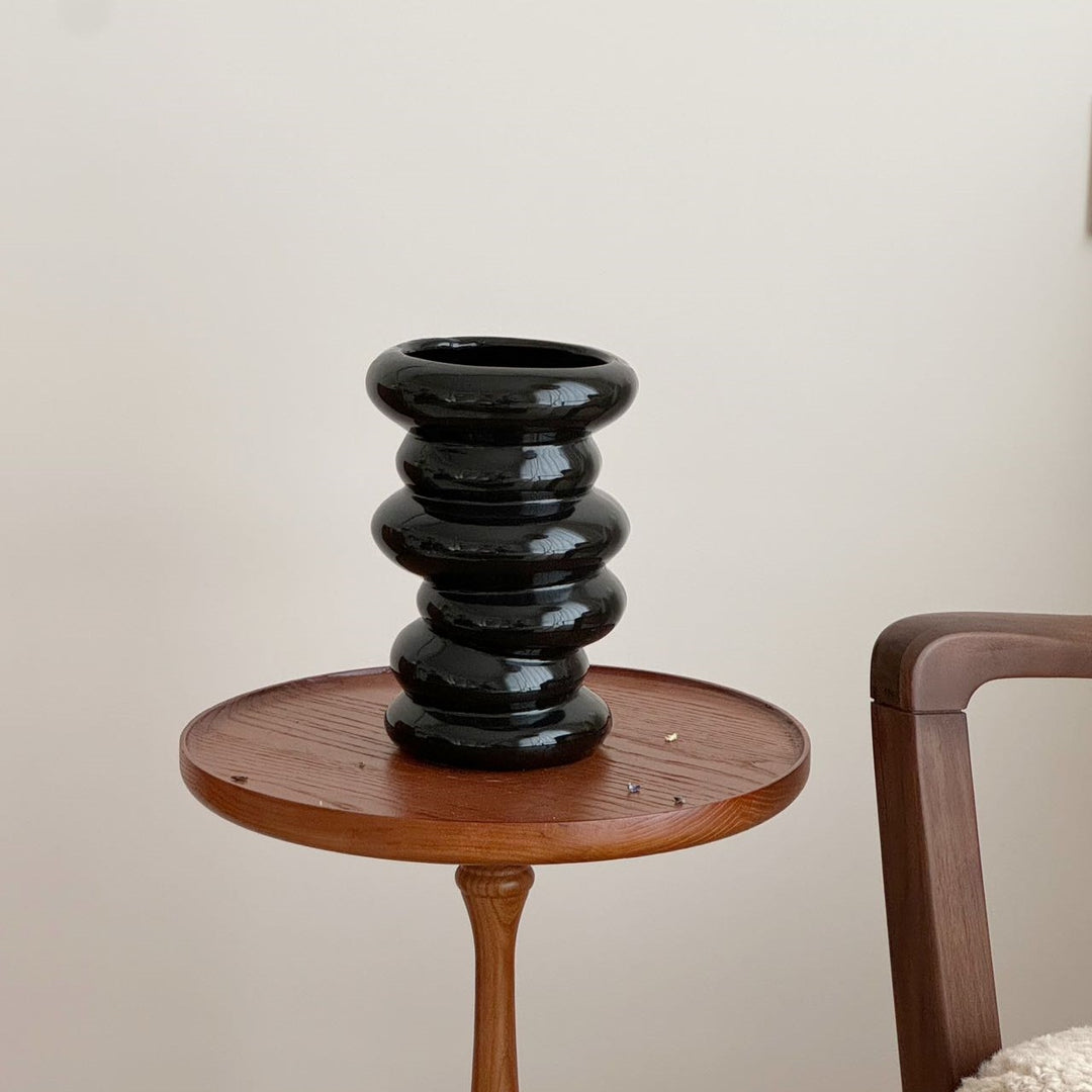 Skulpturaler Statement Keramikvase