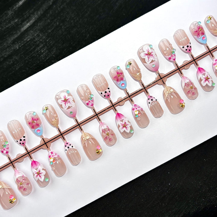 Künstlerisches Detailliertes Nageldesignset