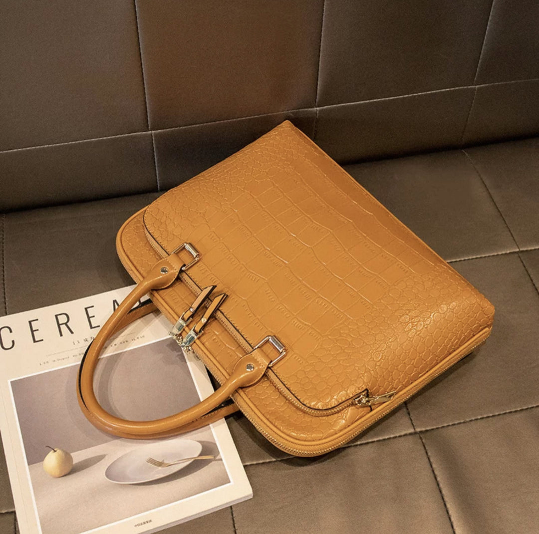 Elegante Business-Tasche mit Strukturiertem Design Karnz