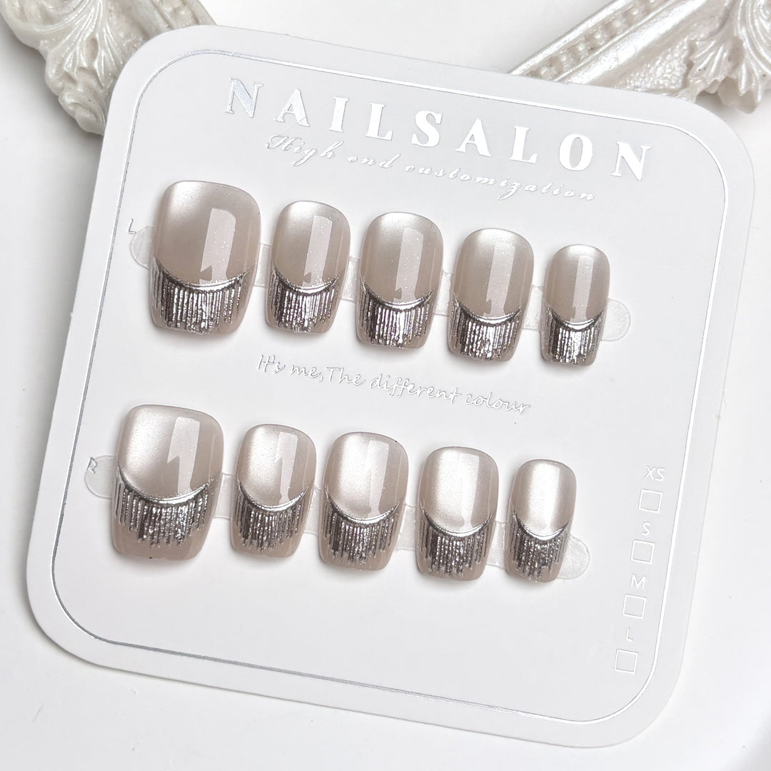 Elegantes Press-On-Nagelset mit Glitzerakzenten