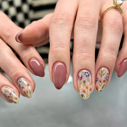 Künstlerische Blumen Press-On Nail Art Karnz