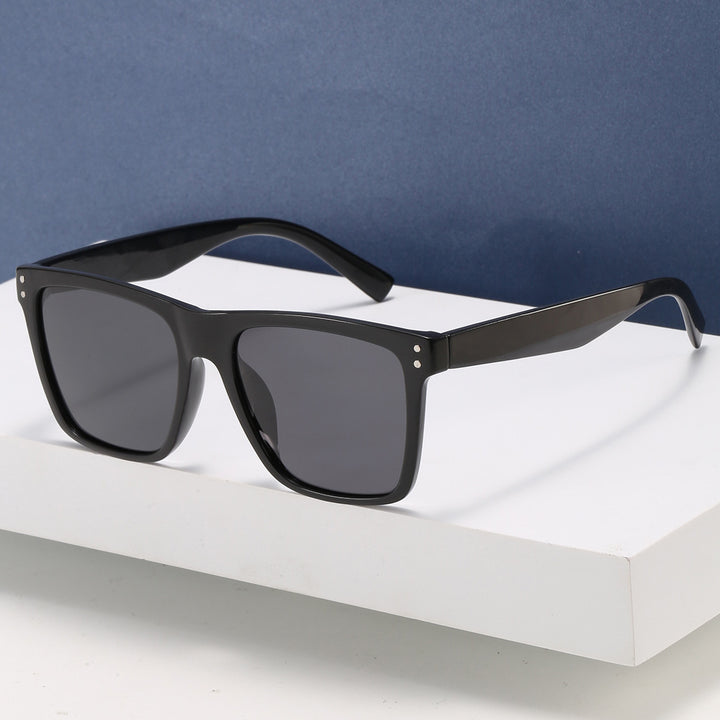Damen Modische Sonnenbrille mit modernem, mattem Rahmen Karnz