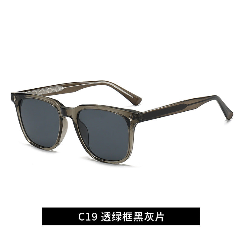 Damen modische Sonnenbrille mit stilvollem und robustem Rahmen Karnz