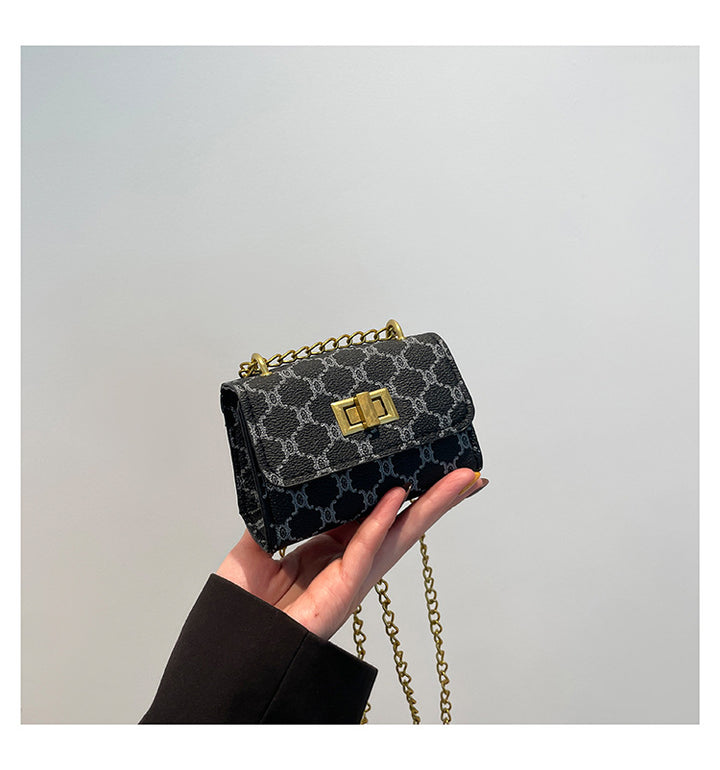 Elegante Mini-Handtasche mit Kettendetail