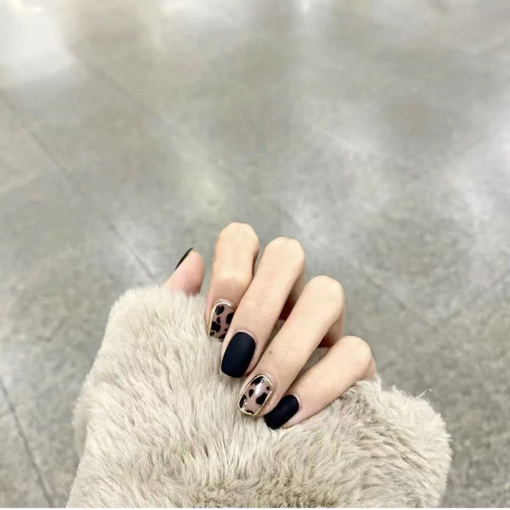 Chic Matte und Glossy Druck Press-On Nägel