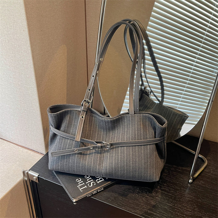 Stylische gestreifte Business-Tote