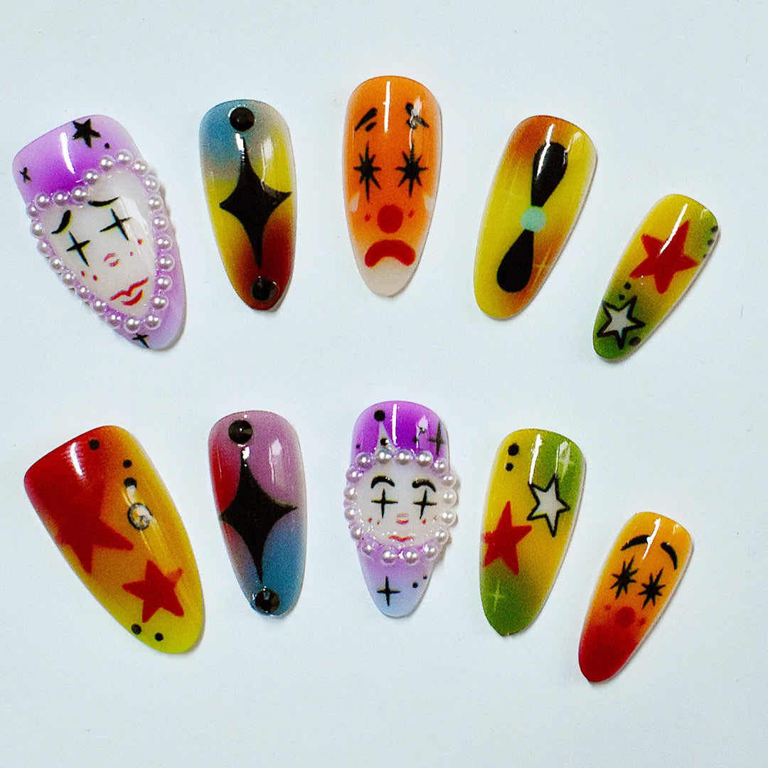 Künstlerisches Kuss-Themen Press-On Nagelkunst Karnz
