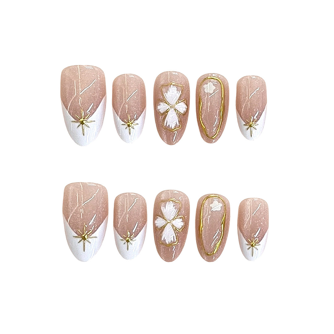 Elegante florale Nagel Kunst Tipps Karnz