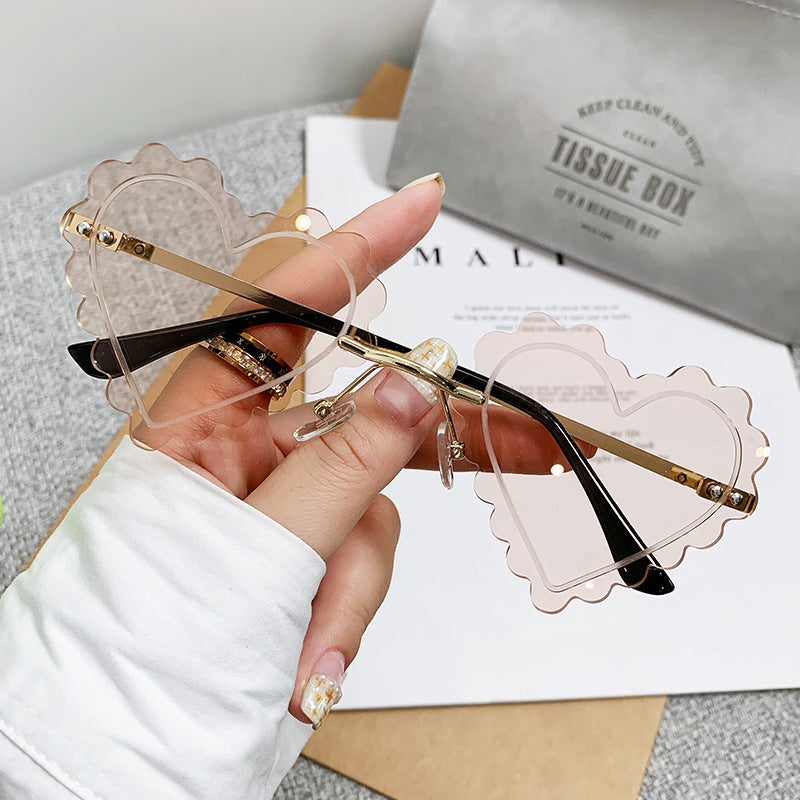 Damen Cat-Eye Sonnenbrille im einzigartigen Herzdesign Karnz