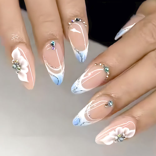 Stylische Blumen Traum Press-On Nägel Karnz
