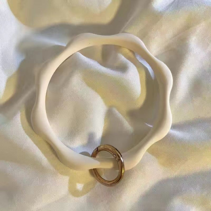 Silicone Handy Halter Ring Karnz