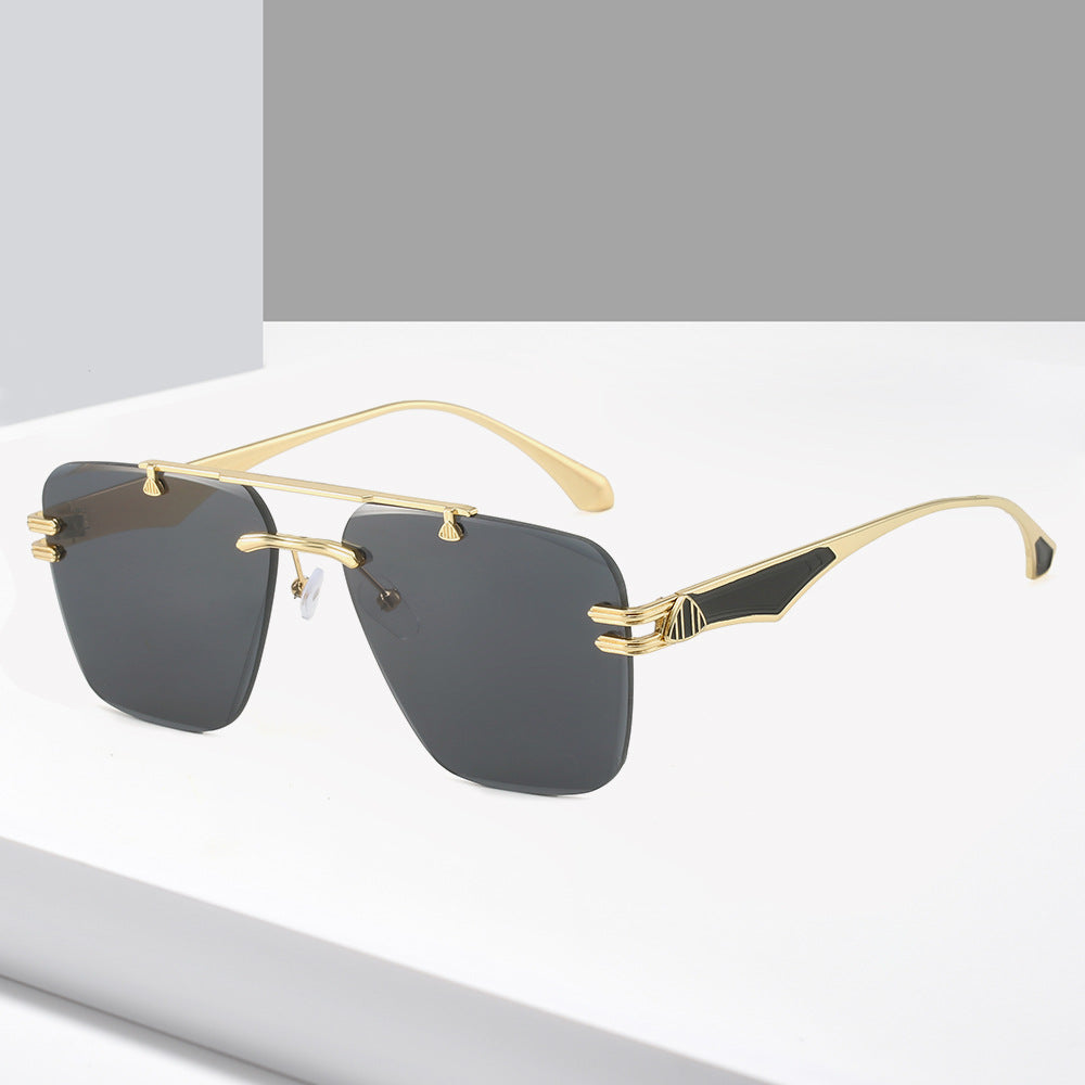 Damen Designer-Sonnenbrille im extravaganten Rahmen Karnz